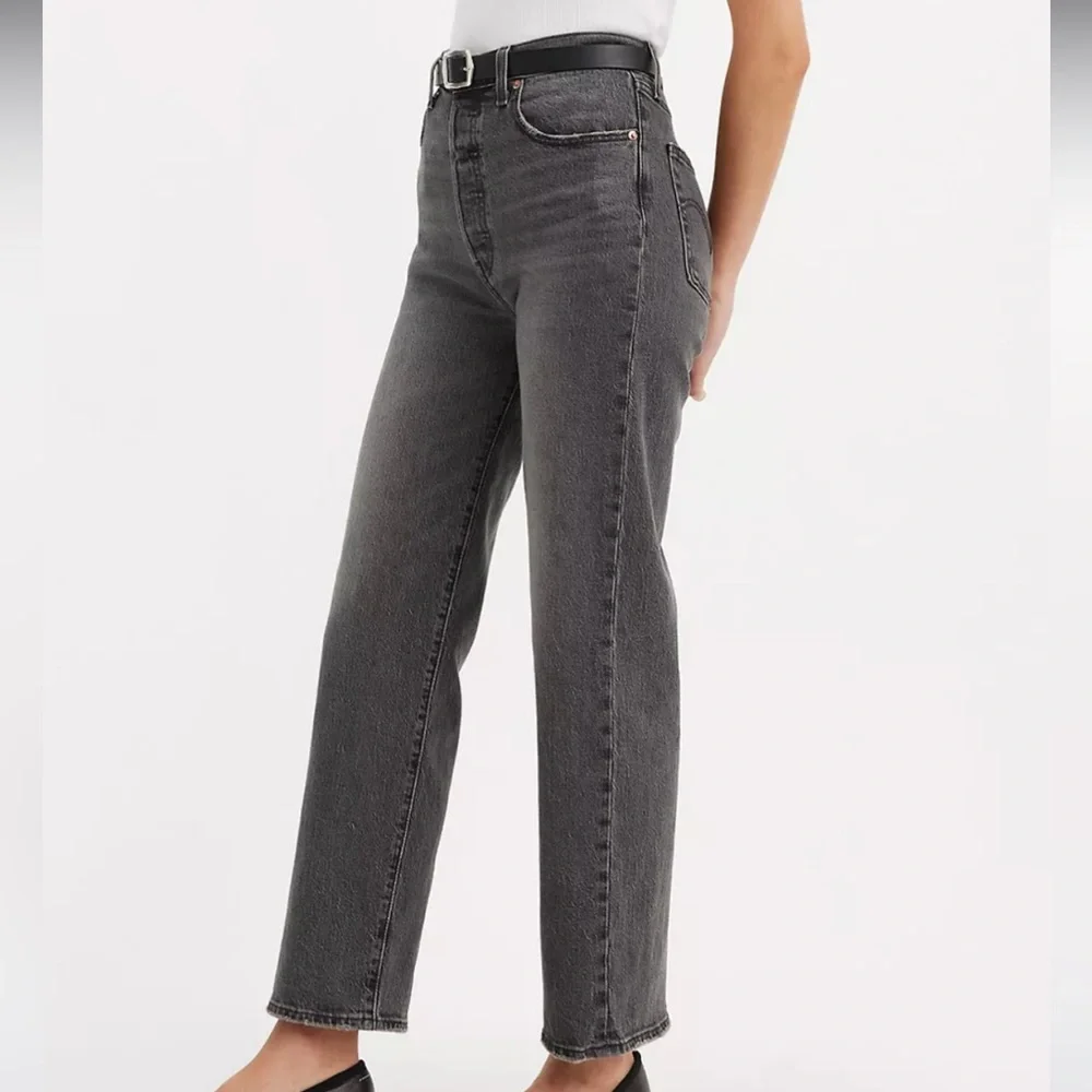 Levi’s Ribcage Jeans - Picture 1 of 8